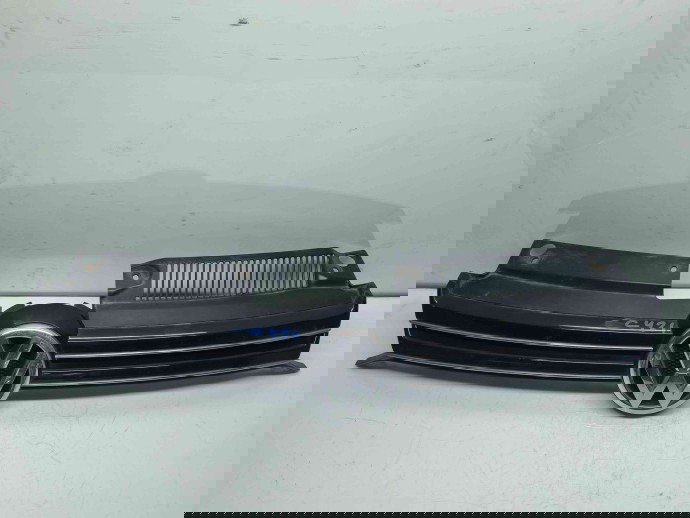 Grila bara fata Volkswagen Golf 6 (5K1) [Fabr 2009-2013]