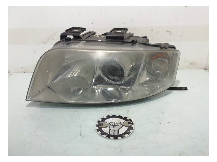 Far stanga Audi A4 B6 1.9 TDI AWX OEM 2001-2004