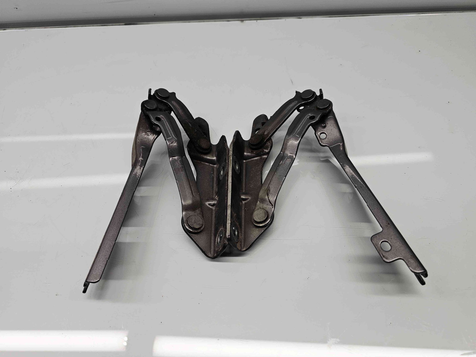 Set balamale capota Volkswagen Golf 6 (5K1) [Fabr 2009-2013]