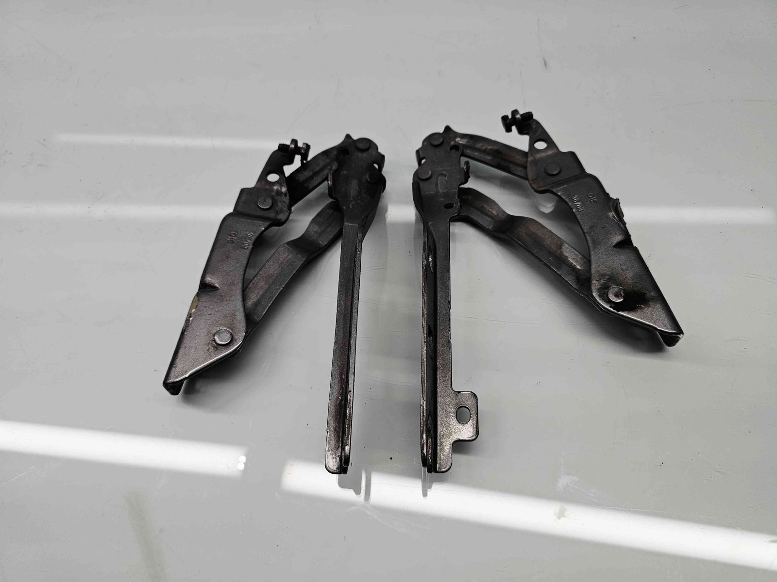 Set balamale capota Volkswagen Golf 6 (5K1) [Fabr 2009-2013] - imagine 2