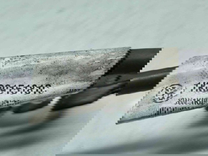  Borna baterie (-)  Seat Leon (1P1) [Fabr 2005-2011] 1K0915181C 