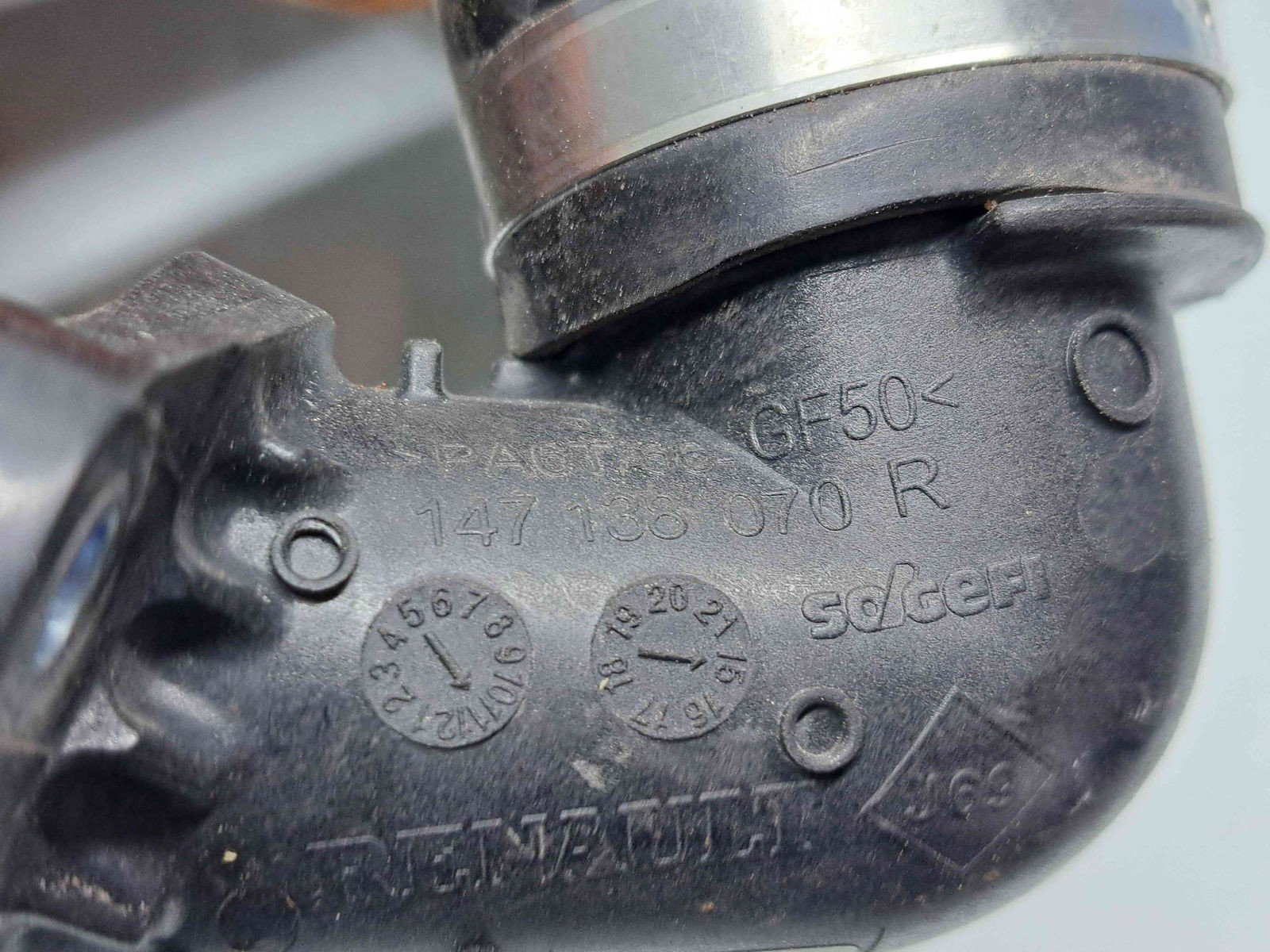 Furtun intercooler Renault Clio 4 [Fabr 2012-prezent] 147138070R 1.5 DCI K9K626 66KW / 90CP - imagine 2