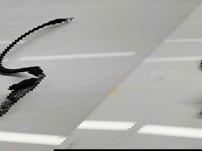  Borna baterie (-)  AUDI A5 Sportback (F5A, 9T) [Fabr 2016-prezent] 8S0915181C 