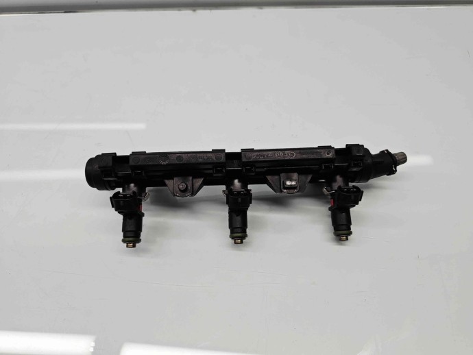 Rampa injectoare  Volkswagen Polo (9N) [Fabr 2001-2008] 03E133320A 1.2 Benz BZG 51KW / 70CP