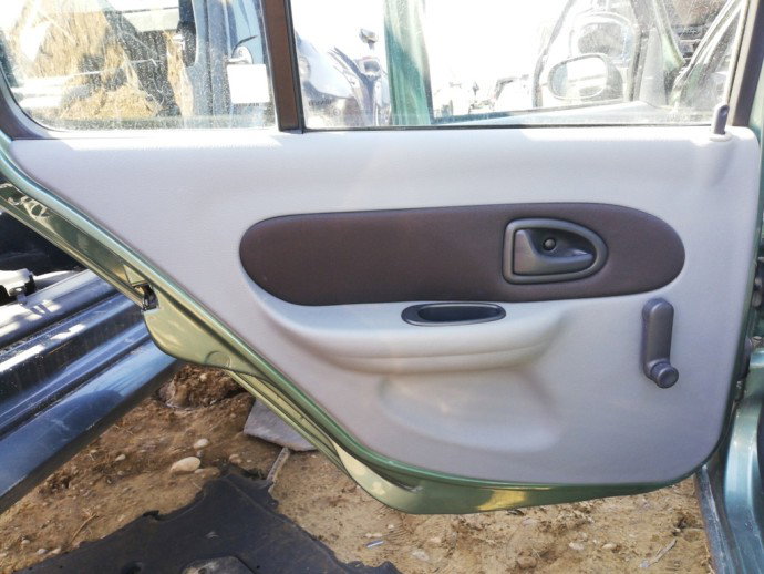 Fata de usa stanga spate Renault Clio Symbol 1.5 DCI K9K OEM 2005-2012