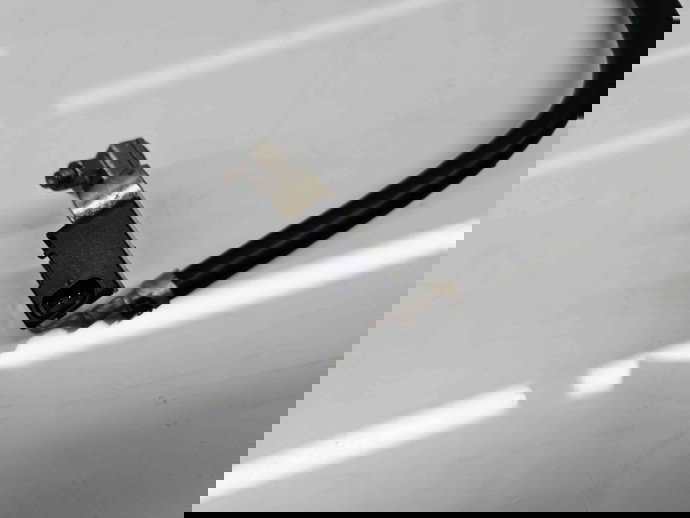 Borna baterie (-) AudiA4 (8K2, B8) [Fabr 2008-2015] 8K0915181E