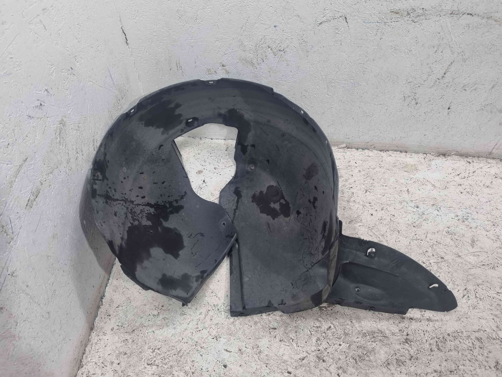 Carenaj roata dreapta fata Skoda Superb II Combi (3T5) Facelift [Fabr 2009-2015] - imagine 2