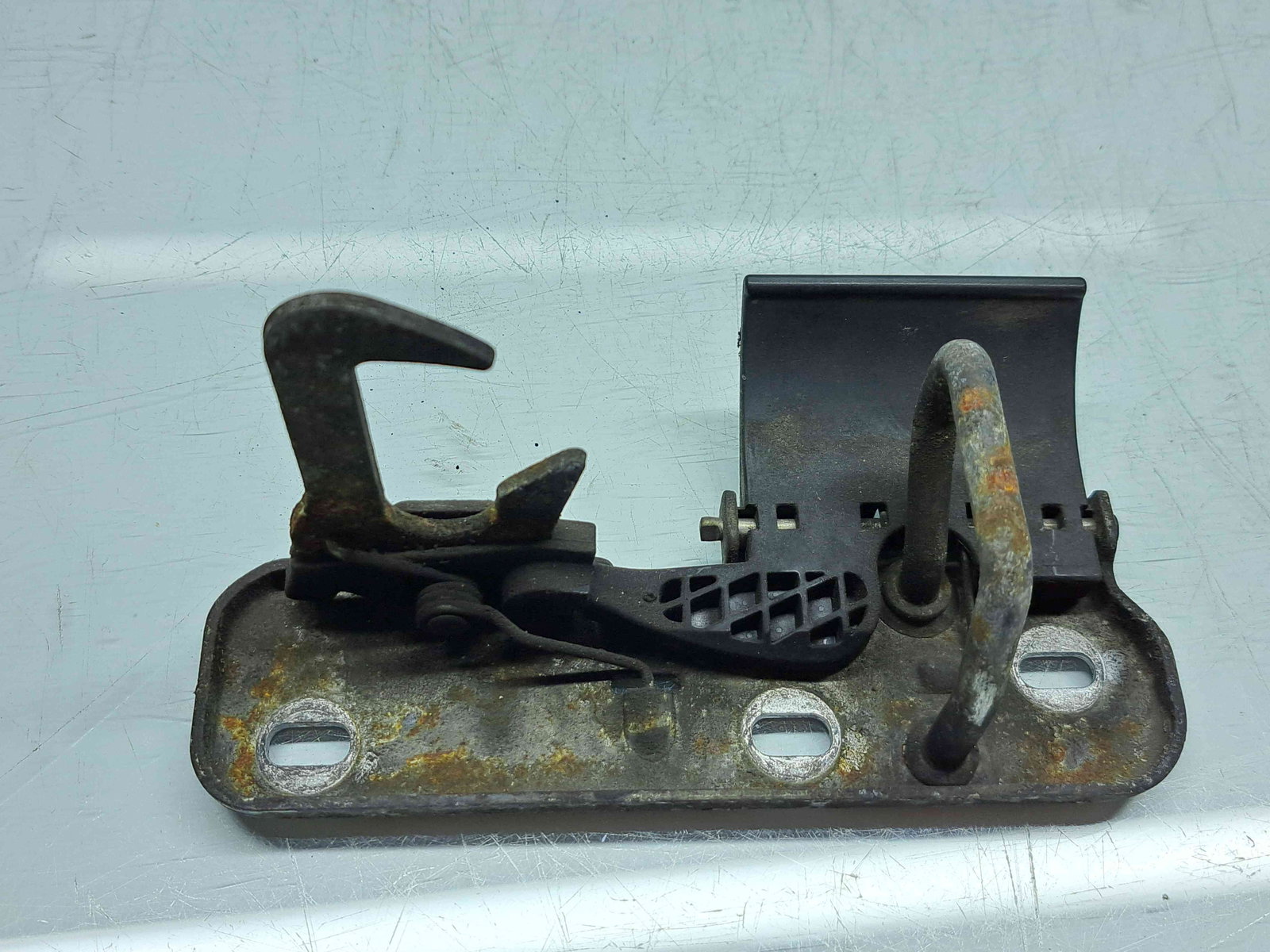 Maner deschidere capota Volkswagen Passat B7 (365) Variant [Fabr 2010-2014] - imagine 2