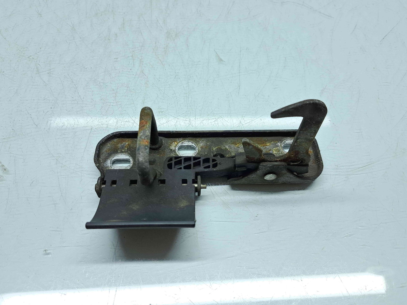 Maner deschidere capota Volkswagen Passat B7 (365) Variant [Fabr 2010-2014] - imagine 3