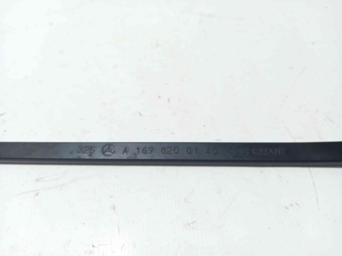 Brat stergator parbriz stanga A1698200140 Mercedes B200 W245 2.0 CDI 2005-2011