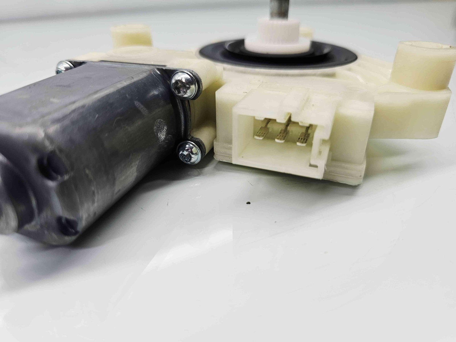 Motoras geam stanga fata Mercedes Clasa C Combi (W205) [Fabr 2015-prezent] - imagine 3