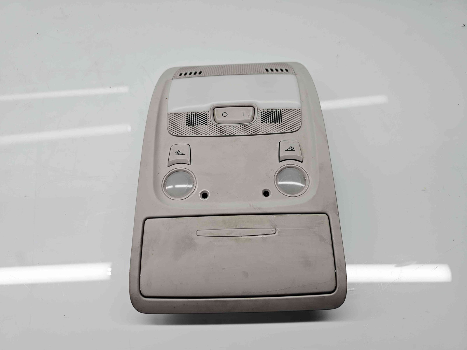 Plafoniera fata Audi A4 (8K2, B8) [Fabr 2008-2015] 8T0947135A - imagine 1