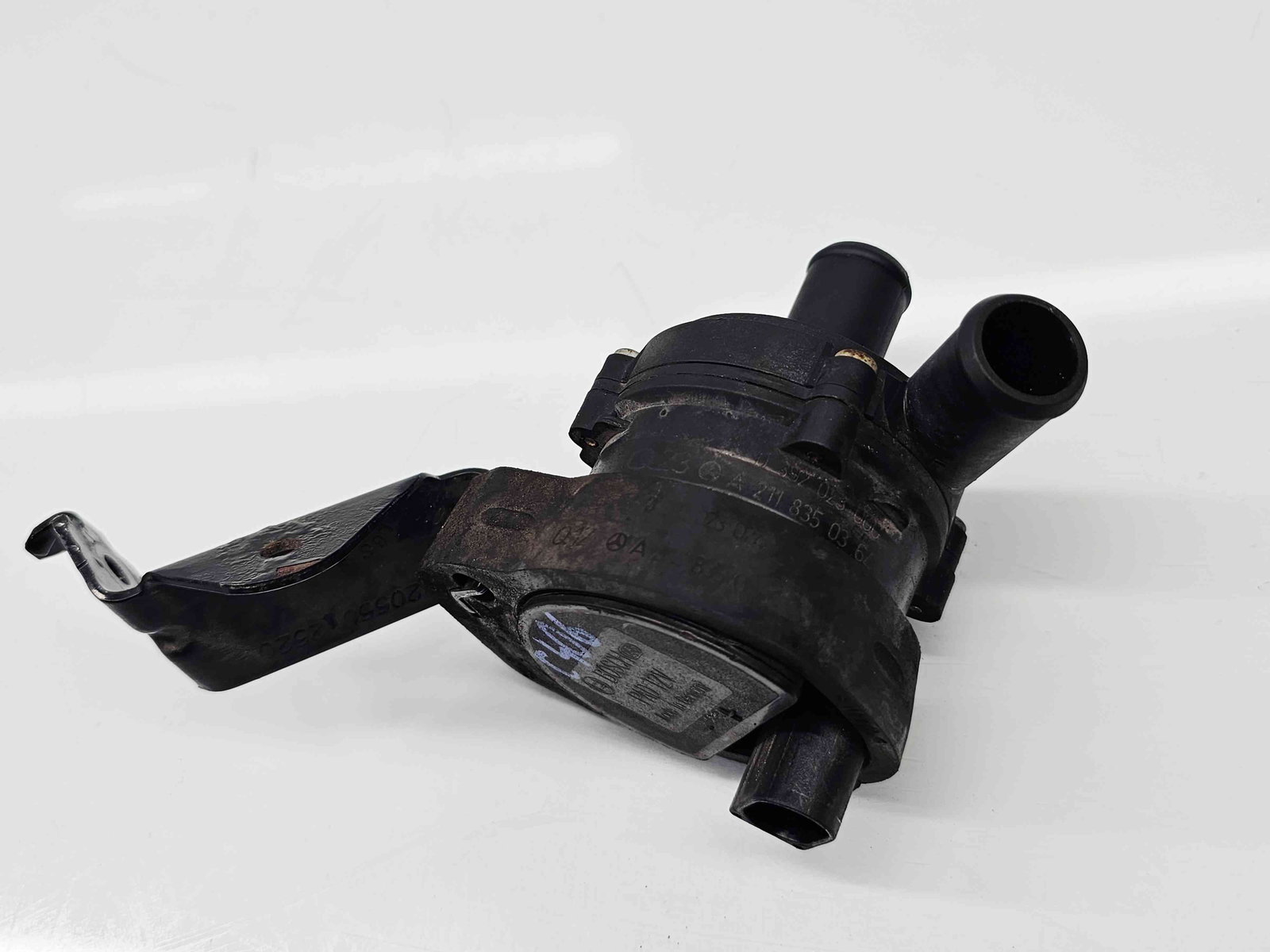 Pompa recirculare apa Mercedes Clasa C Combi (W205) [Fabr 2015-prezent] A2118350364 2.2 CDI 651921 150KW / 204CP - imagine 2