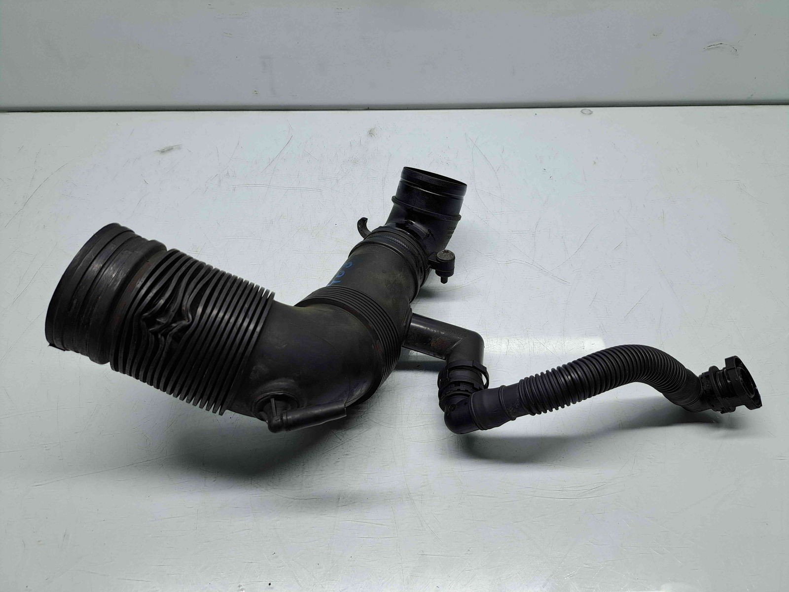 Tub admisie aer Volkswagen Polo (6R) [Fabr 2009-2016] 6R0129654C 1.6 TDI CAYC 77KW / 105CP - imagine 3