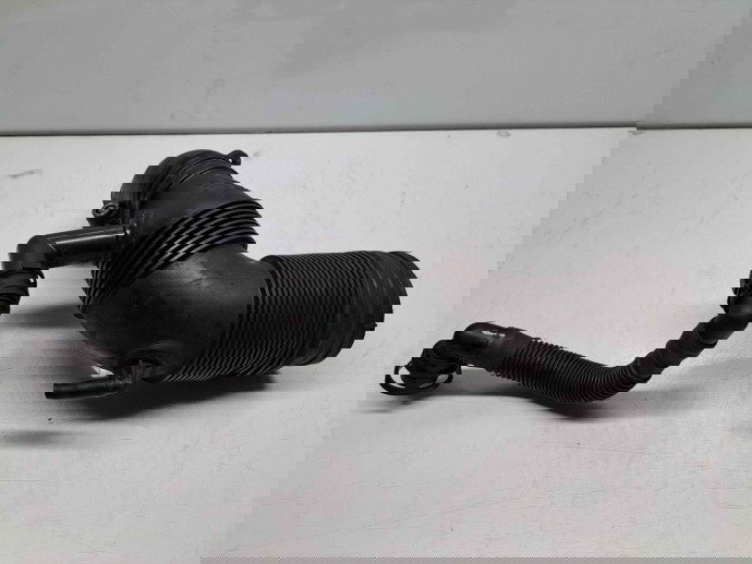 Tub admisie aer  Skoda Rapid (NH3) [Fabr 2012-2019] 6R0129654C 1.6 TDI CAYC 77KW / 105CP