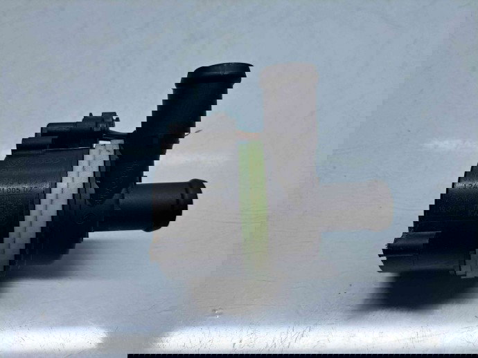 Pompa recirculare apa Volkswagen Polo (6R) [Fabr 2009-2016] 6R0965561A 1.6 TDI CAYC 77KW / 105CP