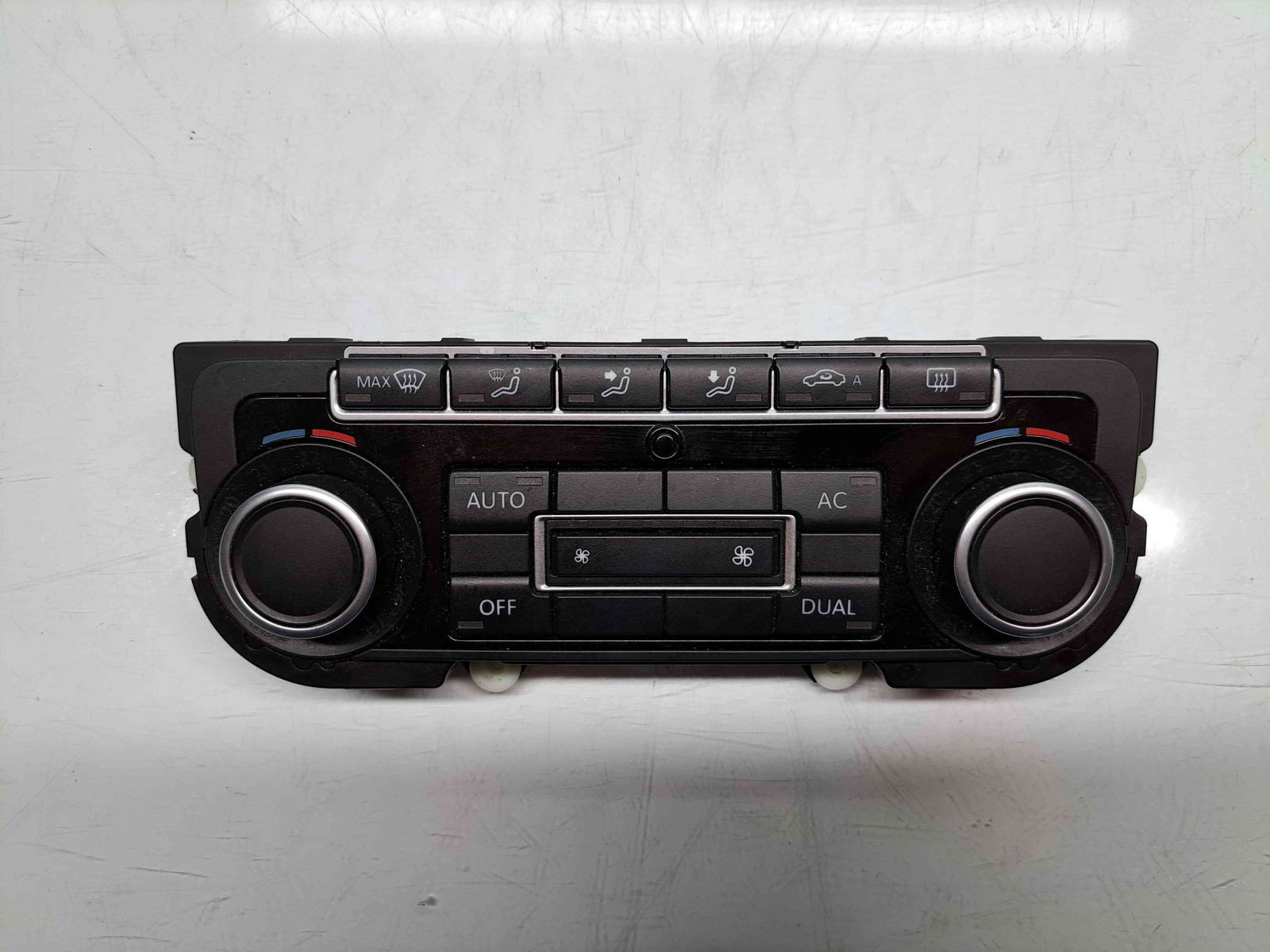 Panou comanda clima Volkswagen Golf 6 (5K1) [Fabr 2009-2013] 5K0907044DT - imagine 4