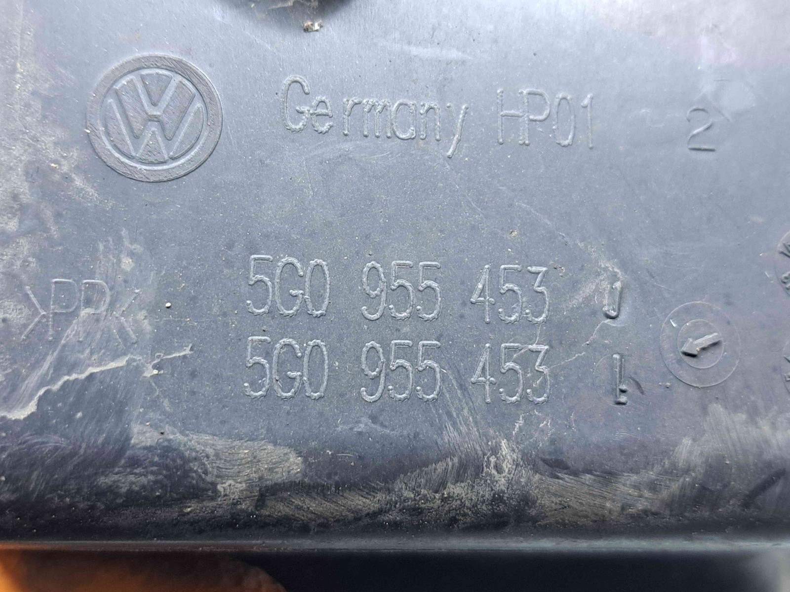 Vas lichid parbriz Volkswagen Passat B8 (3G2) [Fabr 2015-prezent] 5G0955453J - imagine 2