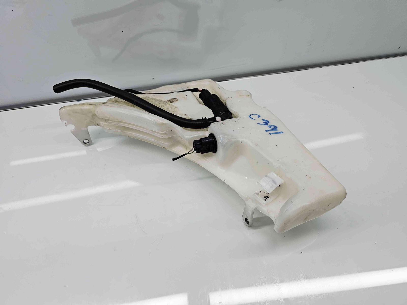 Vas lichid parbriz AUDI A5 (8T3) [Fabr 2007-2015] 8T0955453C - imagine 1