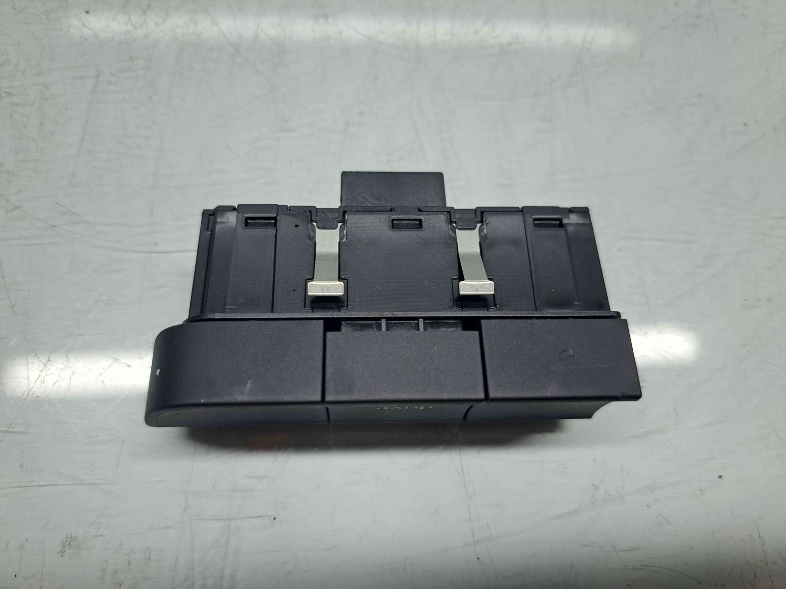 Butoane comenzi consola centrala Audi A1 Sportback (8XF) Facelift [Fabr 2011-2018] 8X0959674L - imagine 3