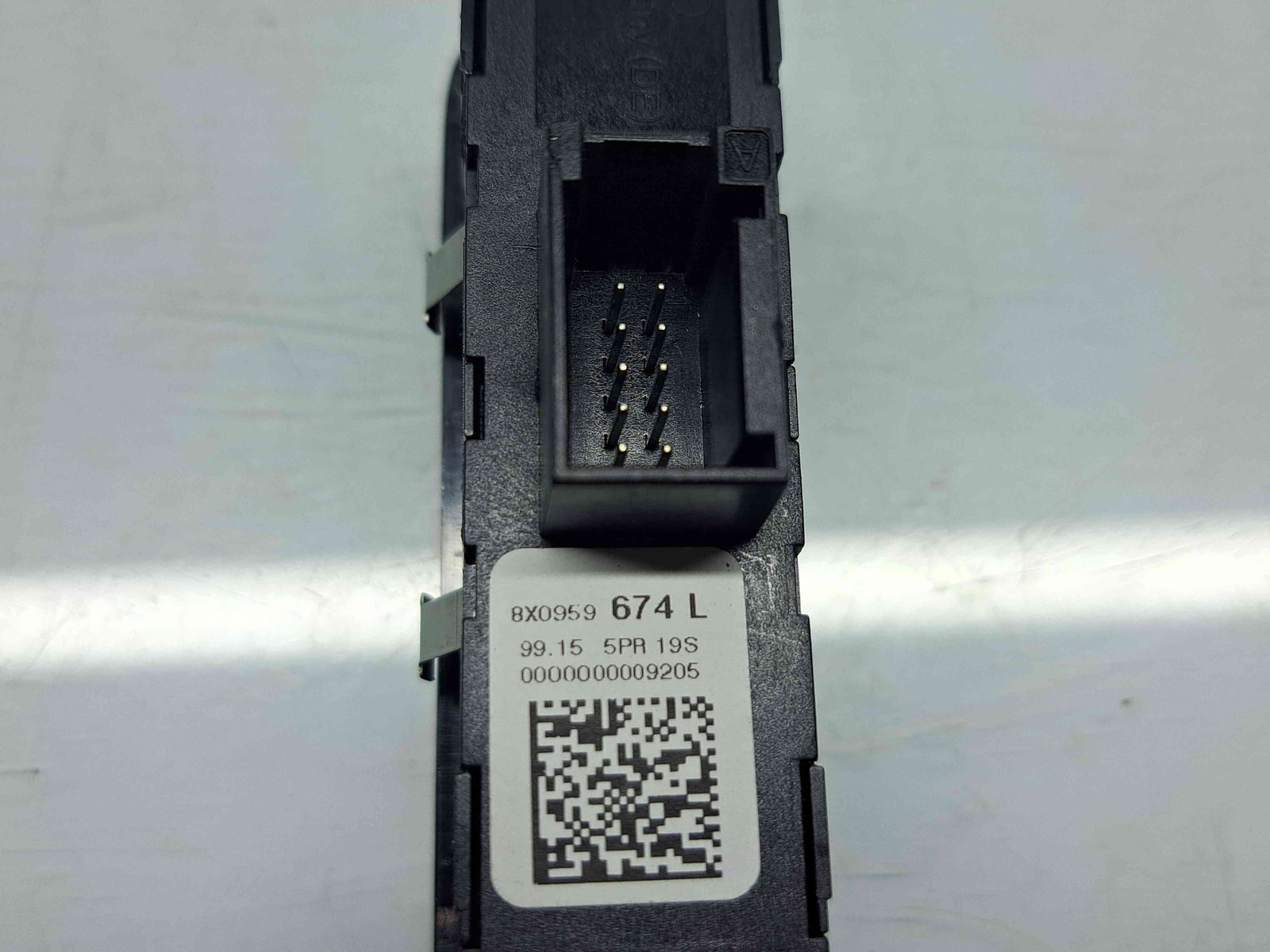 Butoane comenzi consola centrala Audi A1 Sportback (8XF) Facelift [Fabr 2011-2018] 8X0959674L - imagine 4