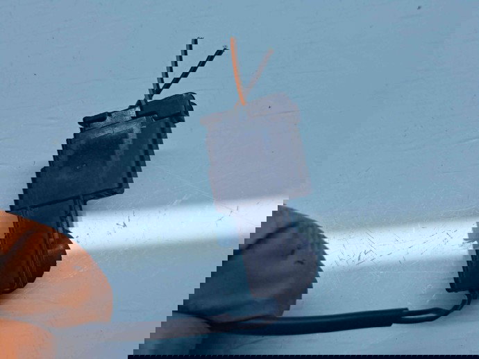  Capsa centura dreapta fata Opel Astra J [Fabr 2009-2015] 13367895