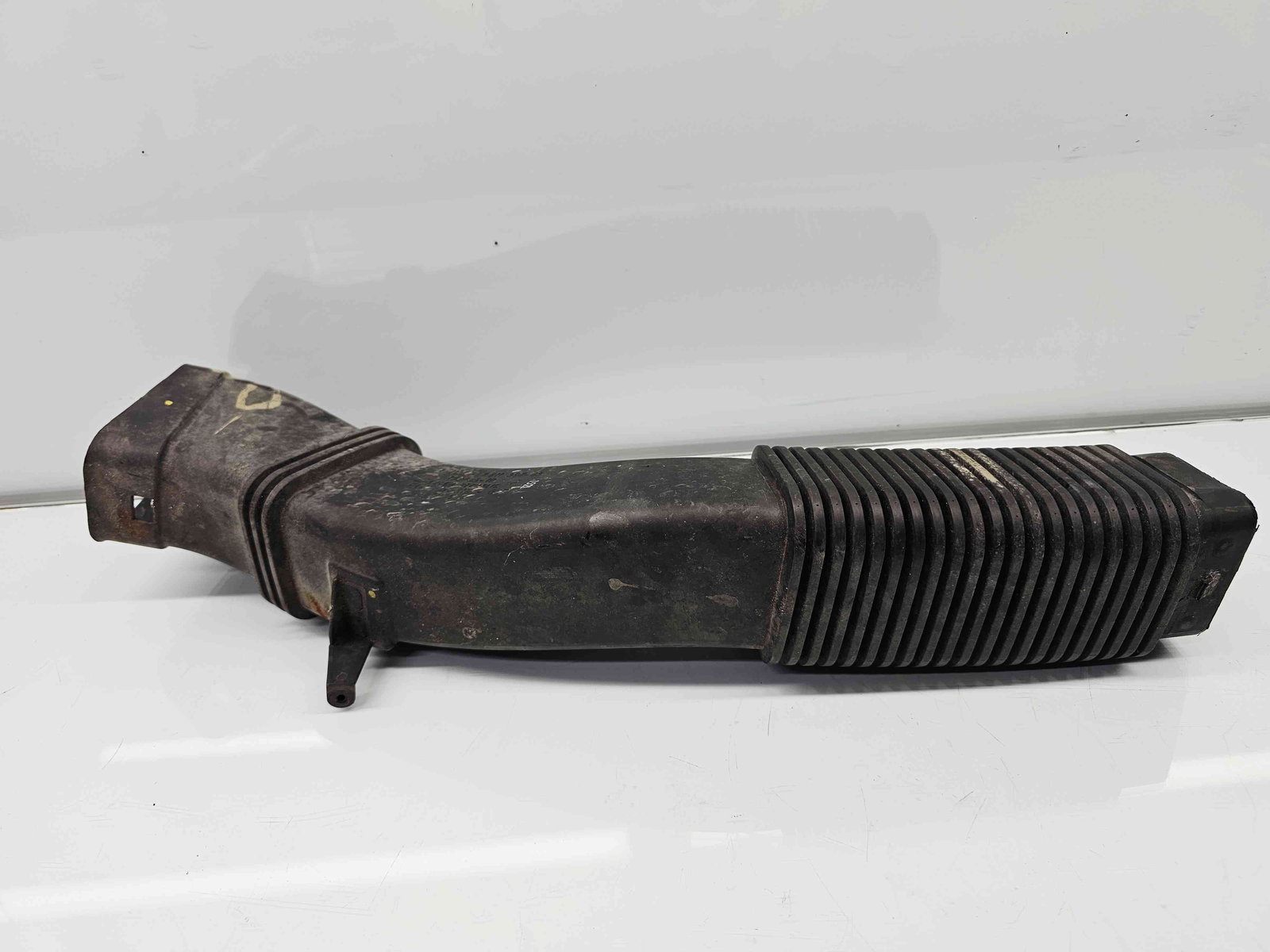 Difuzor captare aer Bmw 5 (F10) [Fabr 2011-2016] - imagine 4