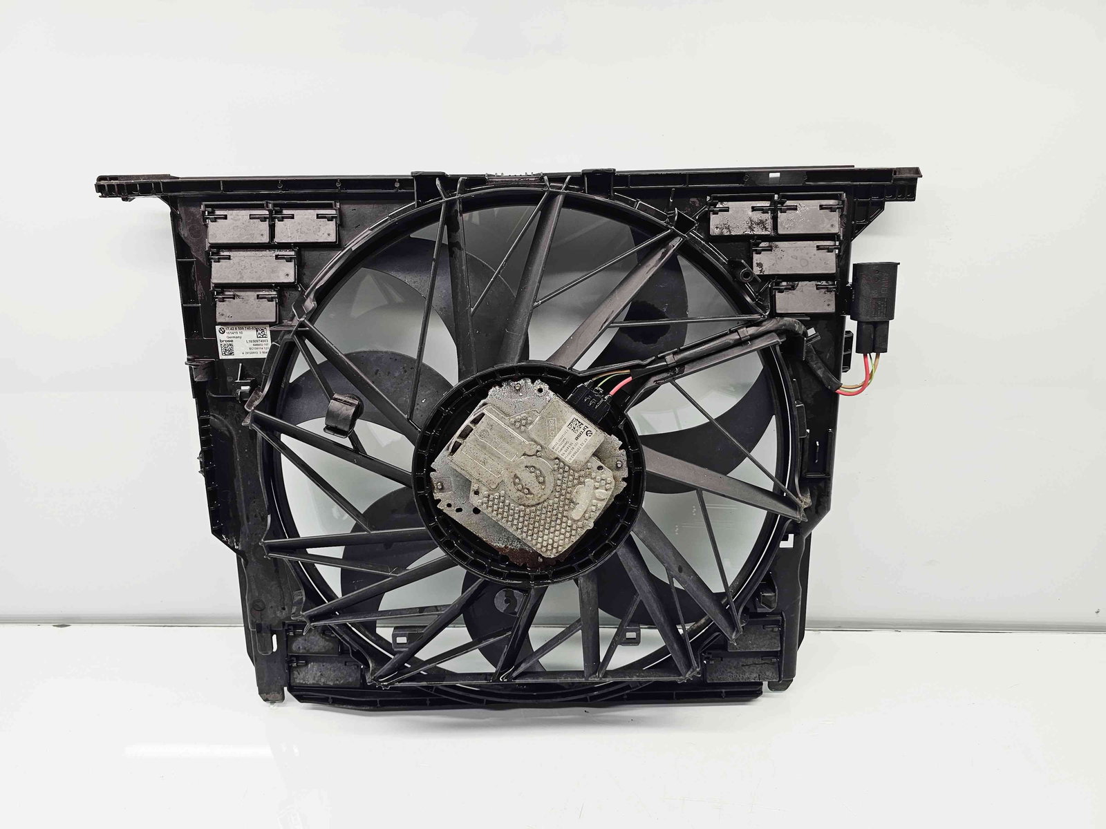 Electroventilator Bmw 5 (F10) [Fabr 2011-2016] 8509740 2.0 N47D20 160KW / 218CP - imagine 1