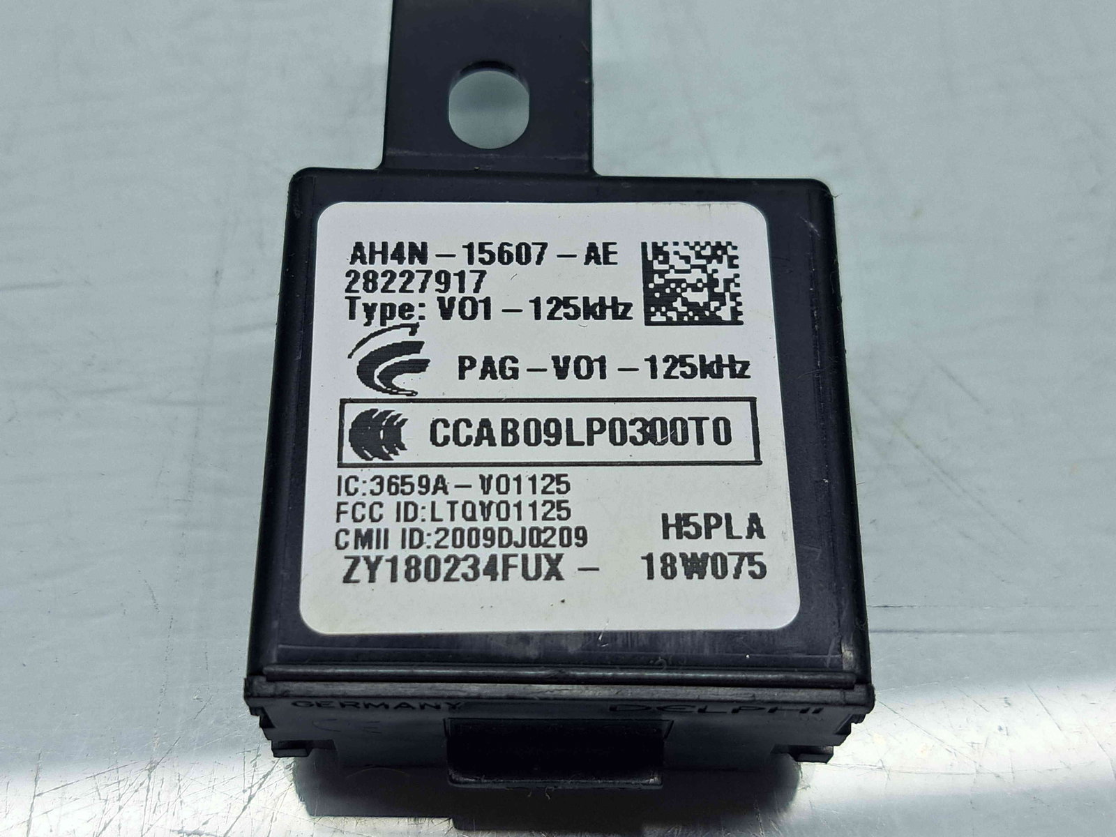 Modul control Keyless Entry Volvo V40 II Facelift [Fabr 2013-2019] AH4N-15607-AE - imagine 2