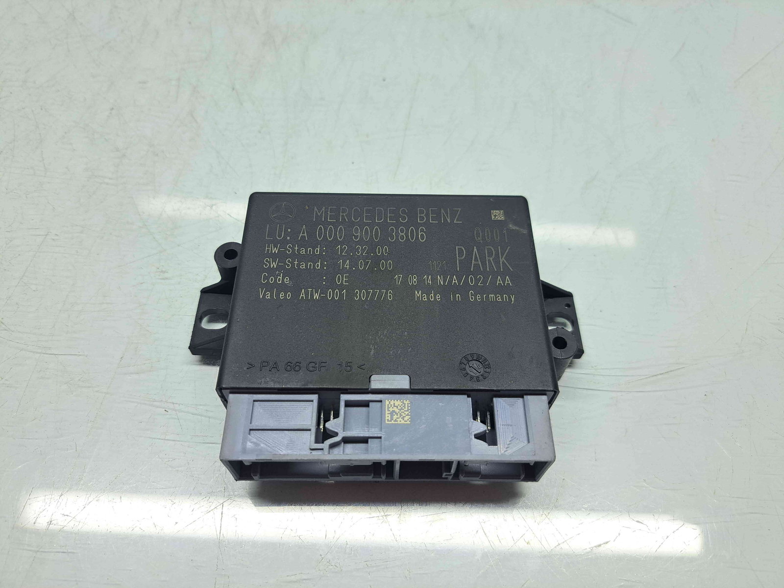 Modul senzori parcare Mercedes Clasa C Combi (W205) [Fabr 2015-prezent] A0009003806 - imagine 1
