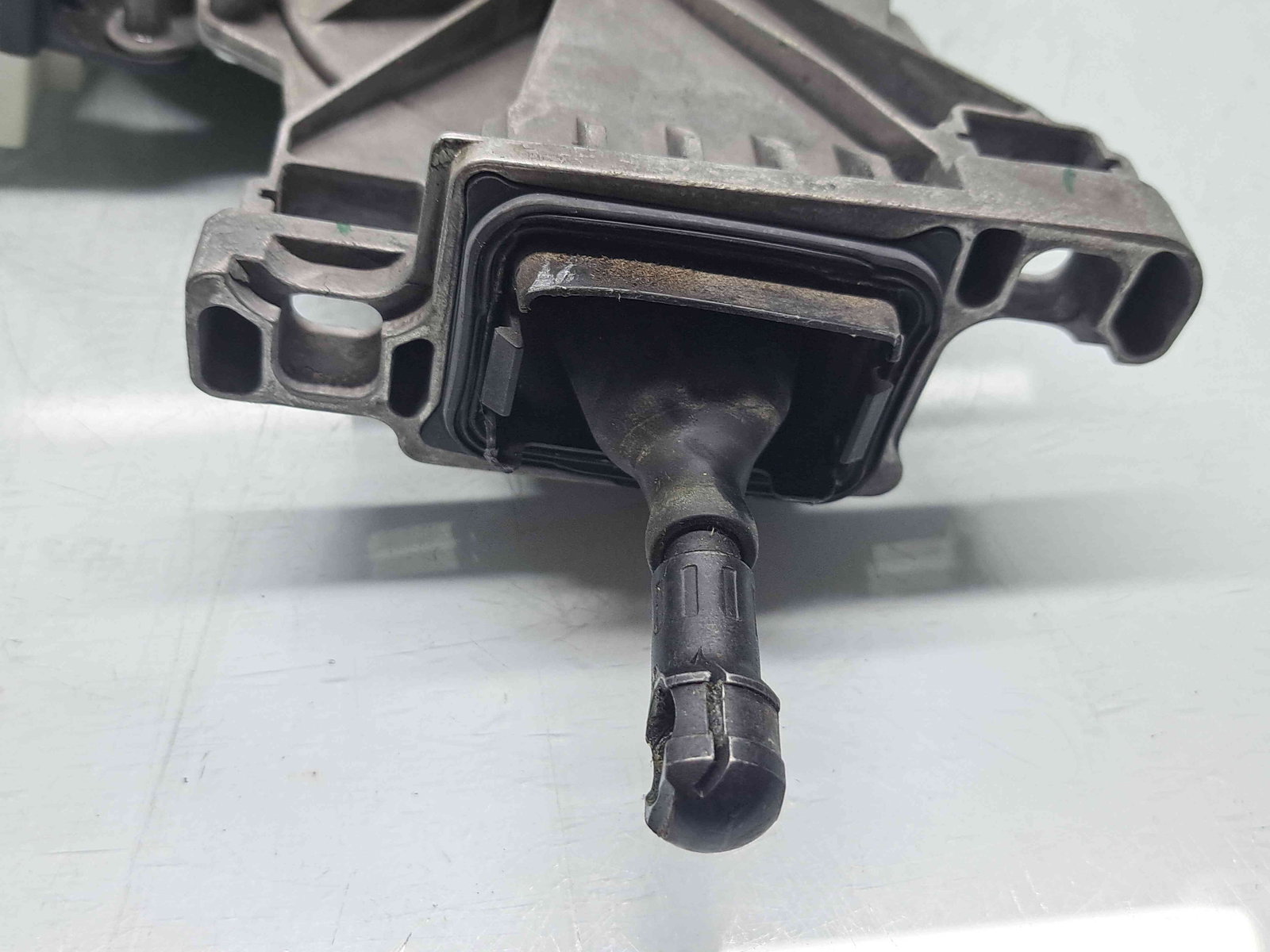 Motoras deschidere portbagaj Mercedes Clasa C Combi (W205) [Fabr 2015-prezent] A2059007218 - imagine 4