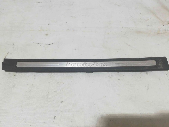 Ornament prag dreapta fata A1696800074 Mercedes B200 W245 2.0 CDI 2005-2011