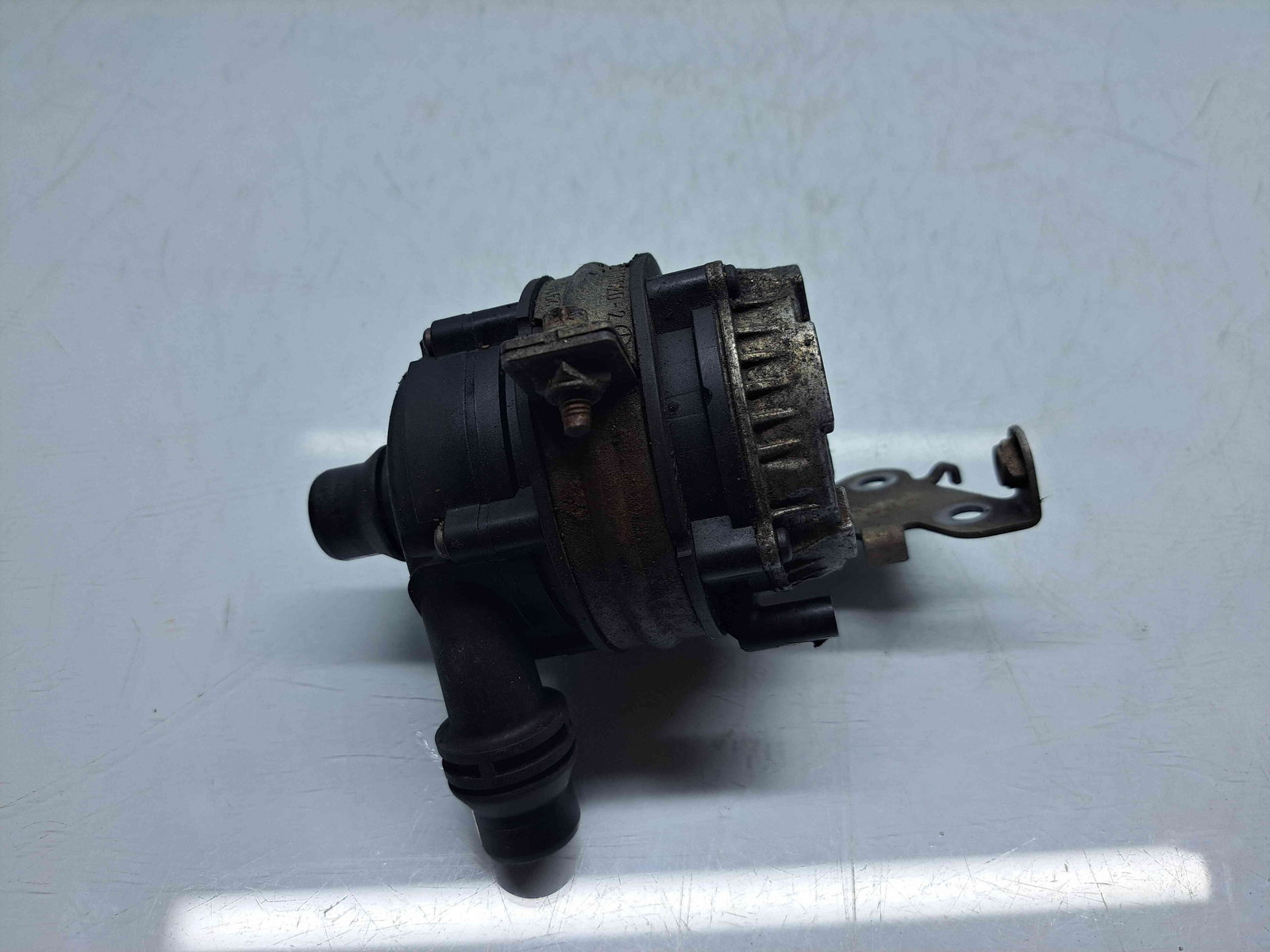 Pompa recirculare apa Mercedes Clasa C Combi (W205) [Fabr 2015-prezent] A0005002686 / 0392024050 2.2 CDI 651921 150KW / 204CP - imagine 1