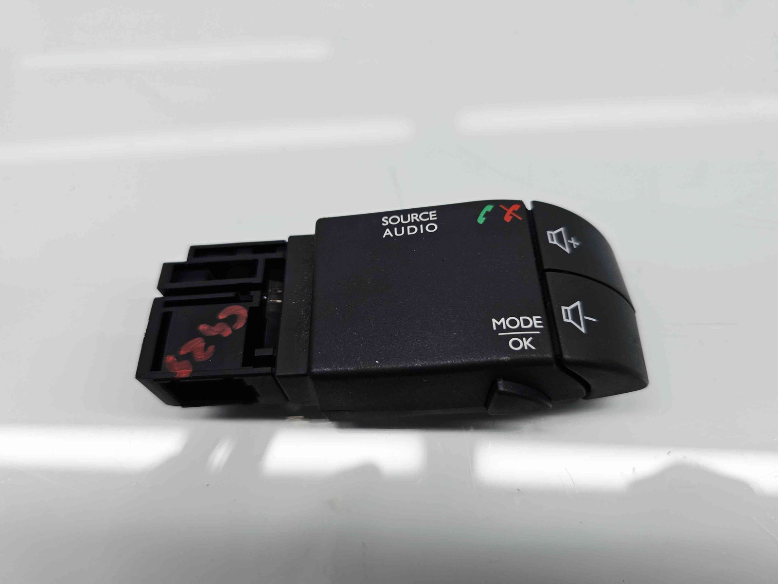 Comenzi volan Renault Clio 4 (B98) Hatchback [Fabr 2012-2020] 255522448R - imagine 2