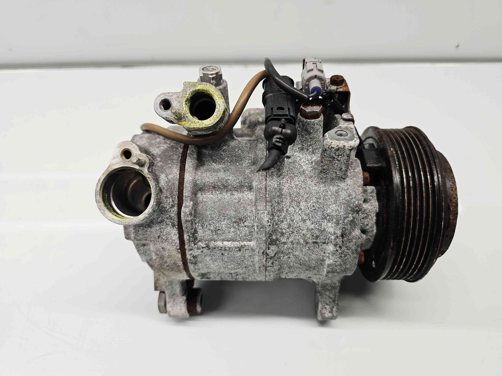 Compresor clima Bmw 5 (F10) [Fabr 2011-2016] 9223694 2.0 N47D20 160KW / 218CP - imagine 1