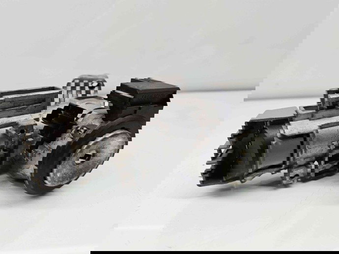  Contact cu cheie Ford Fiesta 6 [Fabr 2008-2019] 8V513F880CC 1.4 TDCi DV4C50KW / 68CP