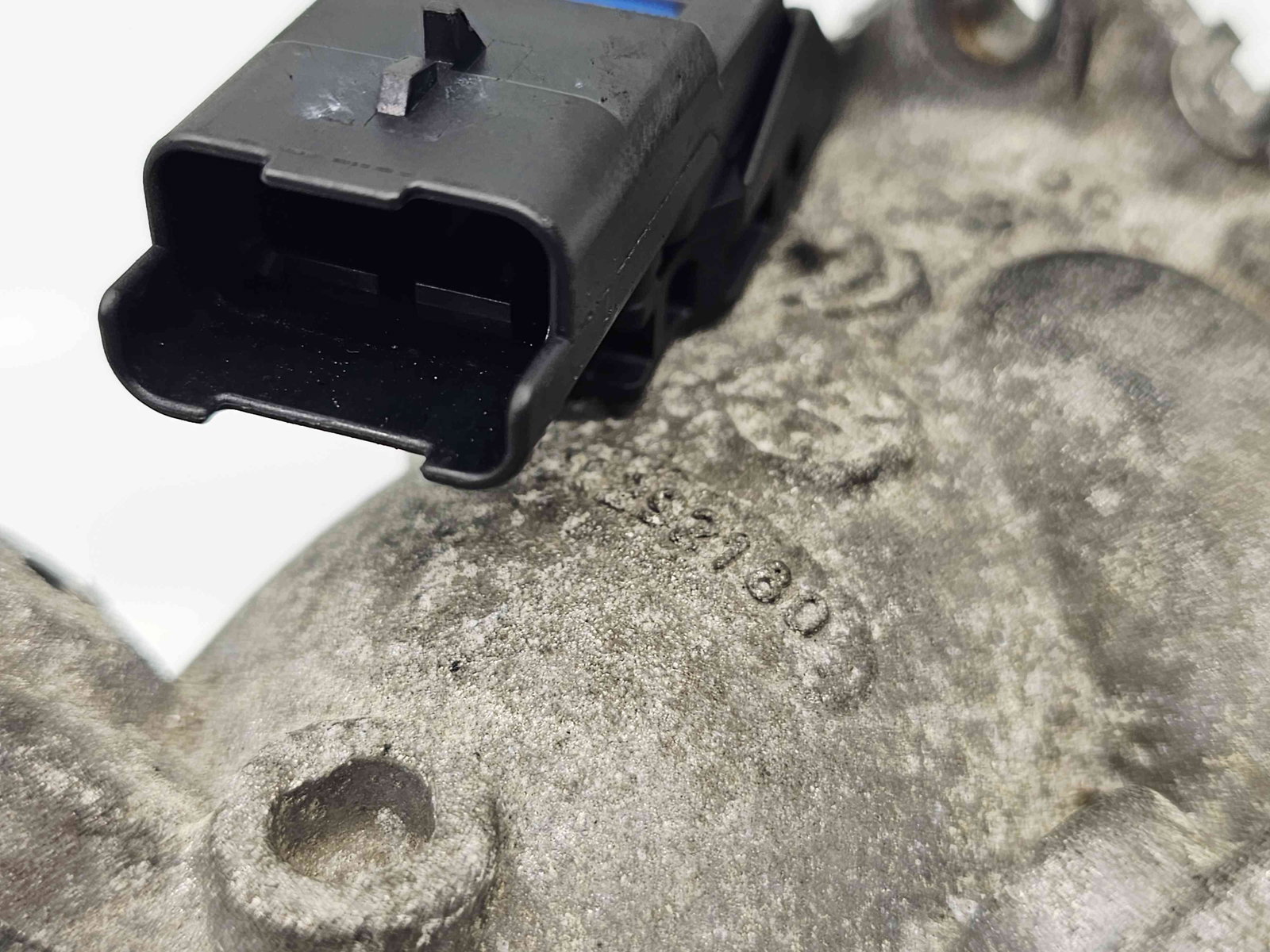 Corp EGR Peugeot 308 (II) [Fabr 2013-2020] 9801292180 2.0 hdi 9H05 110KW / 150CP - imagine 4