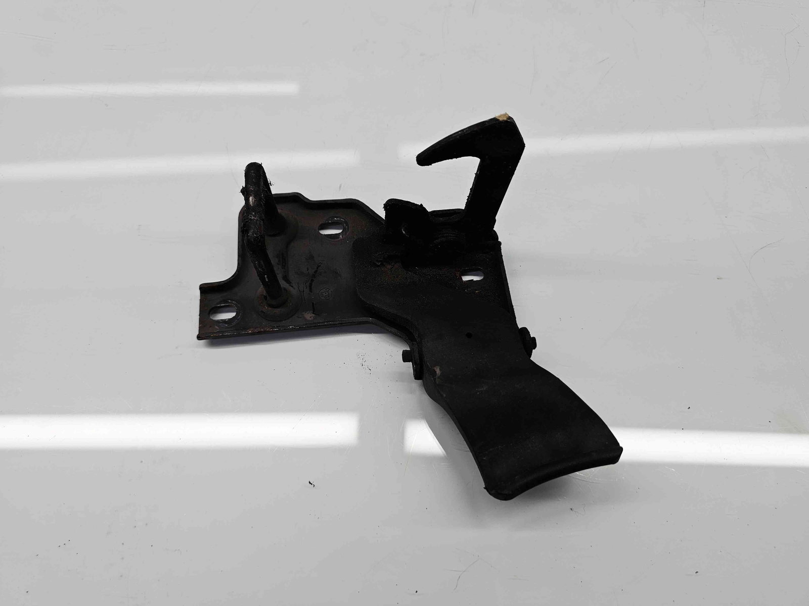 Maner deschidere capota Skoda Fabia 2 (5J, 542) [Fabr 2007-2014] - imagine 1