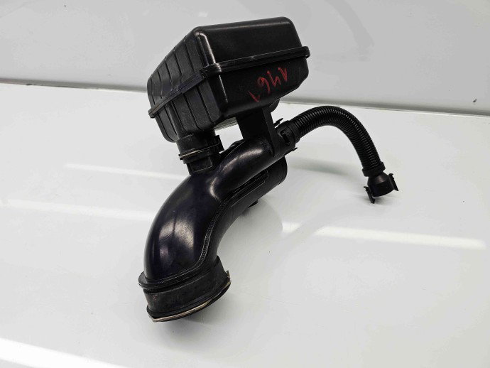 Rezonator aer Bmw 5 (F10) [Fabr 2011-2016] 8512249 2.0 N47D20 160KW / 218CP
