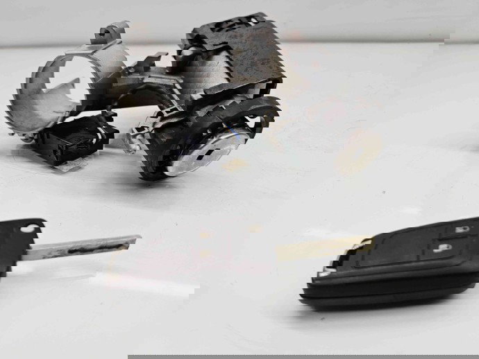  Contact cu cheie  Opel Astra J [Fabr 2009-2015] 13383062 1.4 B B14NET103KW / 140CP