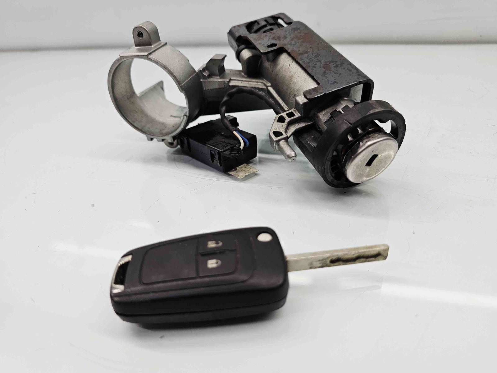 Contact cu cheie Opel Astra J [Fabr 2009-2015] 13383062 1.4 B B14NET103KW / 140CP - imagine 4