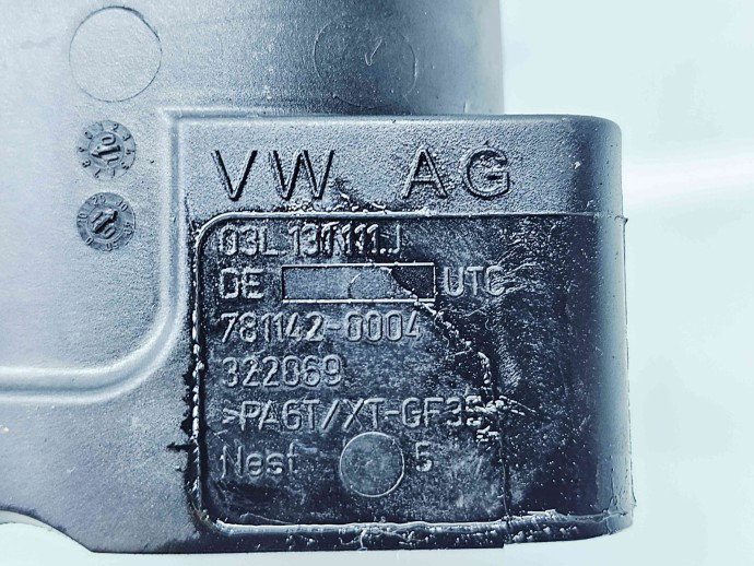 Rezonator aer  Volkswagen Passat B7 (362) [Fabr 2010-2014] 03L131111J 1.6 TDI CAYC 77KW / 105CP