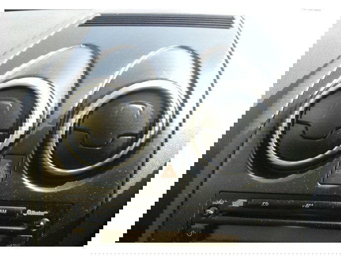 Grila aerisire centrala Nissan Qashqai 1.5 DCI K9K OEM 2009-2013