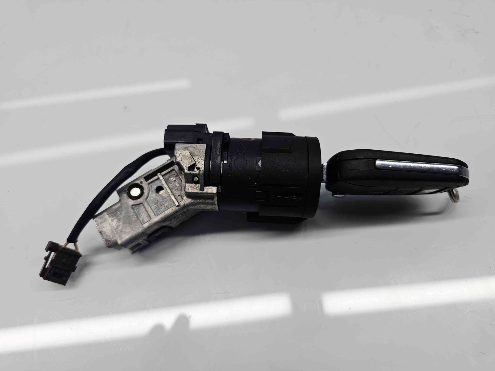 Contact cu cheie Peugeot 308 (II) [Fabr 2013-2020] 9663123380 2.0 hdi 9H05110KW / 150CP - imagine 4