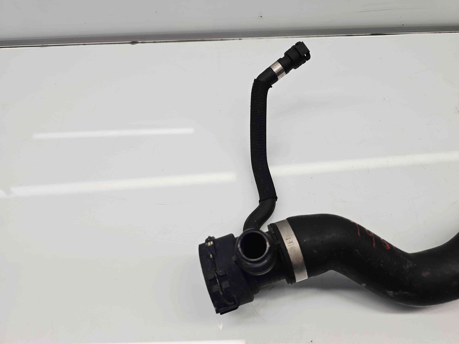 Furtun apa Bmw 5 (F10) [Fabr 2011-2016] 7809818 2.0 N47D20 160KW / 218CP - imagine 4