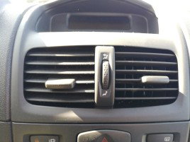 Grila aerisire centrala Renault Clio Symbol 1.5 DCI K9K OEM 2005-2012