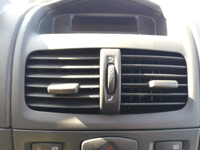 Grila aerisire centrala Renault Clio Symbol 1.5 DCI K9K OEM 2005-2012
