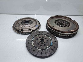 Kit ambreiaj volanta masa dubla Volvo V40 II Facelift [Fabr 2013-2019] 2.0 D4204T8 88KW / 120CP