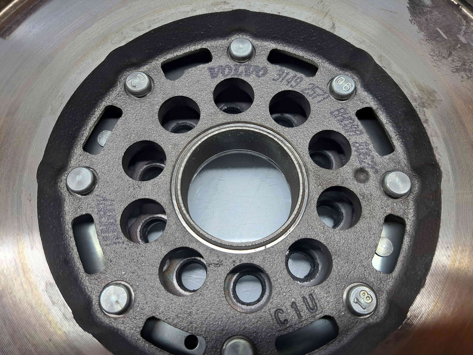 Kit ambreiaj volanta masa dubla Volvo V40 II Facelift [Fabr 2013-2019] 2.0 D4204T8 88KW / 120CP - imagine 6