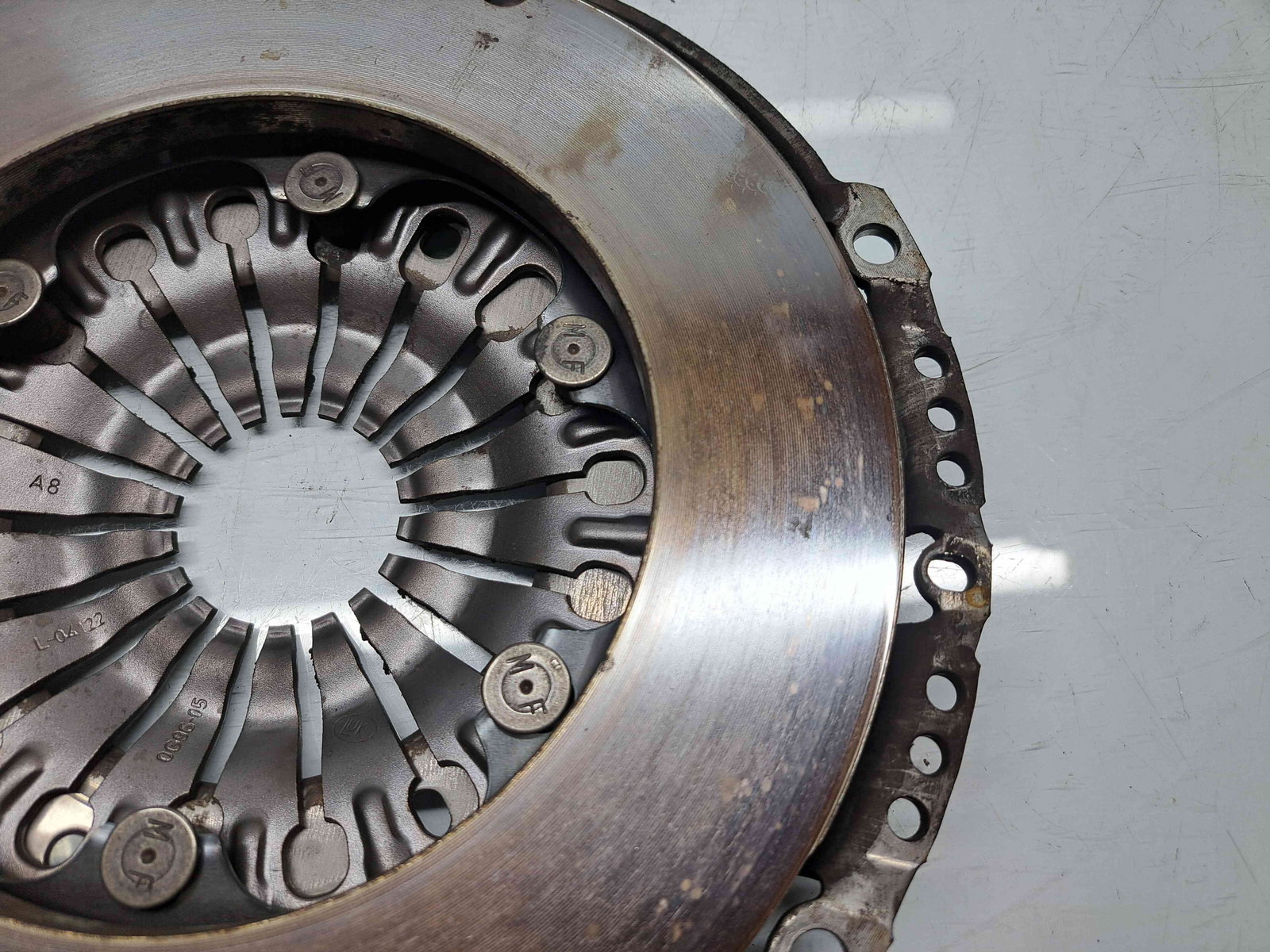 Kit ambreiaj volanta masa dubla Volvo V40 II Facelift [Fabr 2013-2019] 2.0 D4204T8 88KW / 120CP - imagine 8